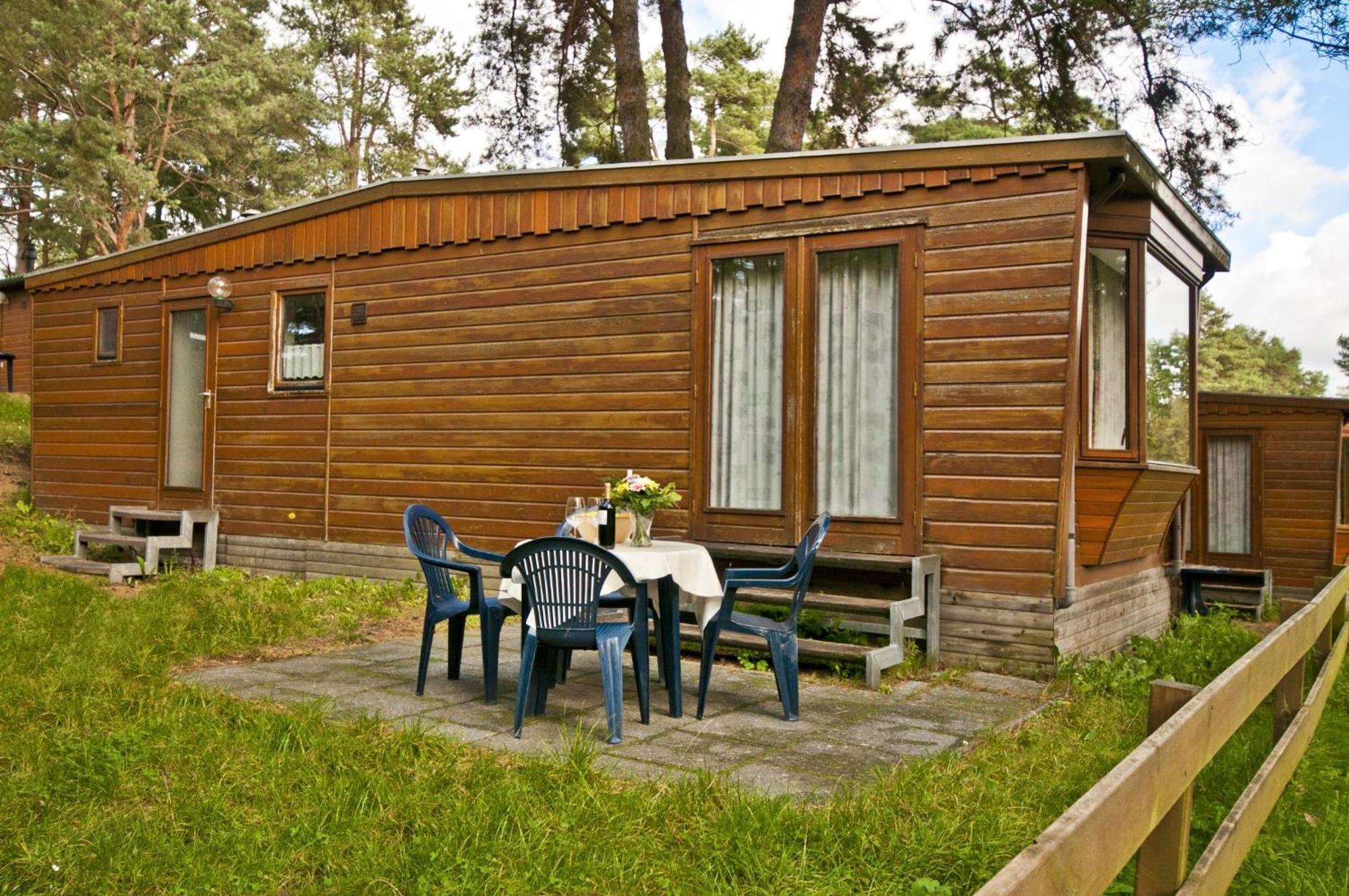 Camping-Und Ferienpark Havelberge Gross Quassow Exteriör bild